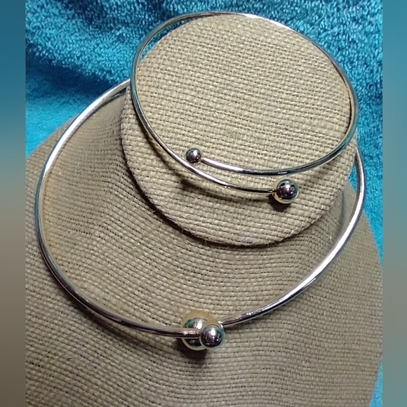 Goldtone adjustable wire ball necklace bracelet set - Picture 2 of 2